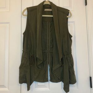 MAX studio waterfall vest